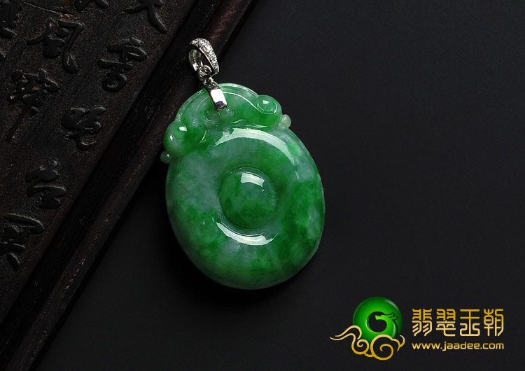 糯冰种翠色缅甸翡翠A货福在眼前挂件