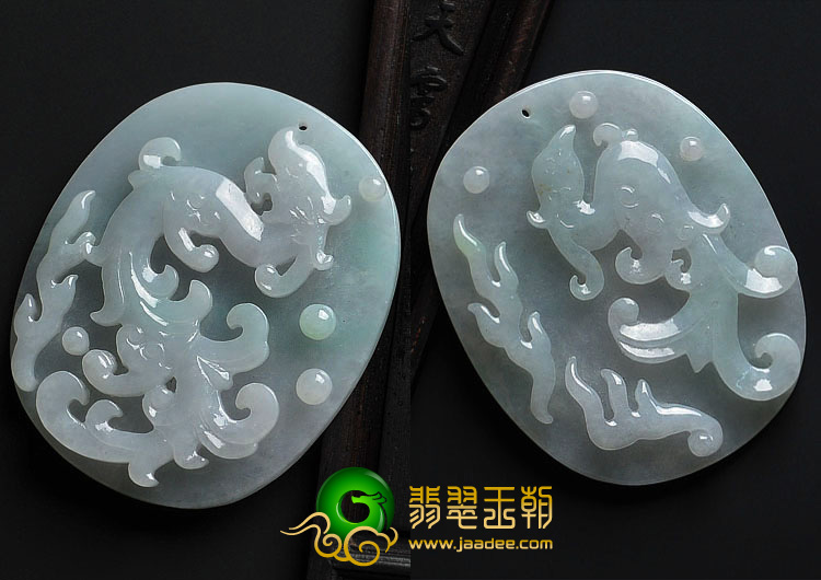 糯冰种晴水缅甸翡翠A货仿古龙凤牌挂件（一对）