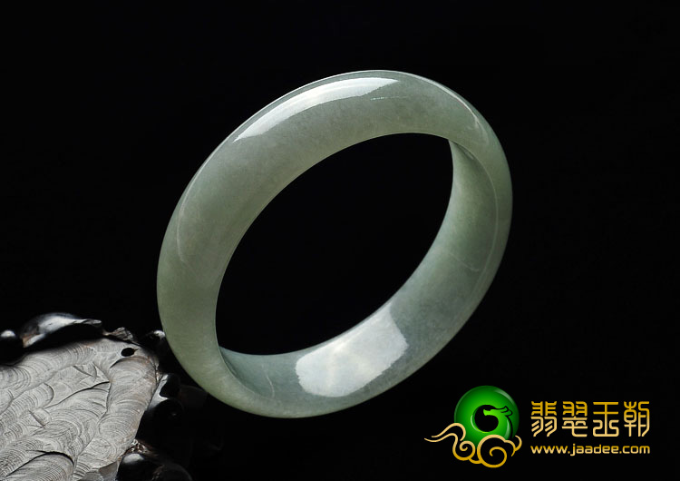 糯冰种晴水缅甸翡翠A货手镯（58.8mm）