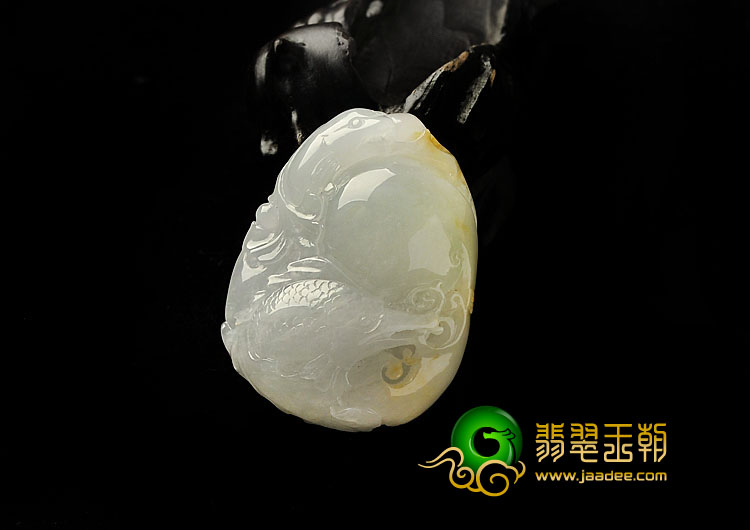 糯冰种飘黄翡缅甸翡翠A货年年有余挂件