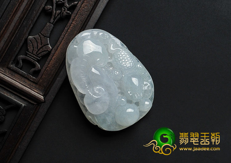 糯冰种晴水缅甸翡翠A货金蟾如意挂件