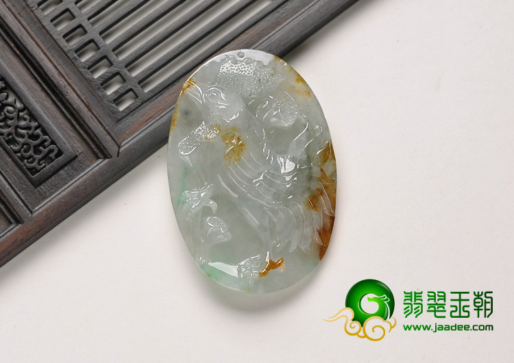 糯冰种三彩缅甸翡翠A货冠上加官挂件