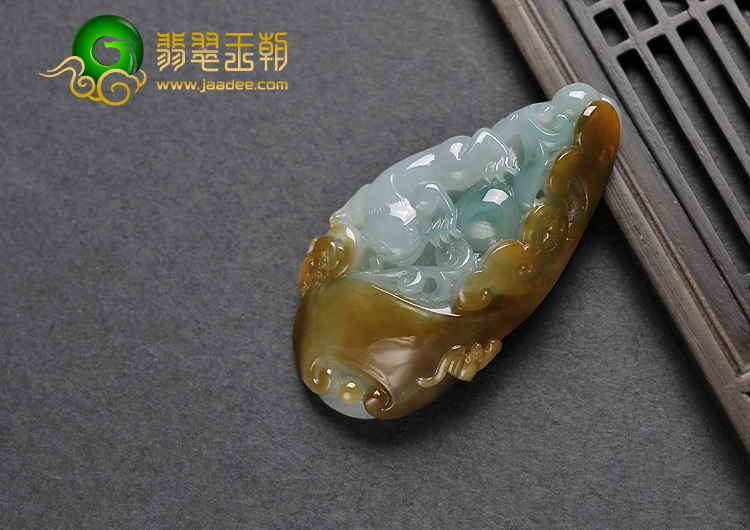 糯冰种三彩缅甸翡翠A货金蟾如意挂件