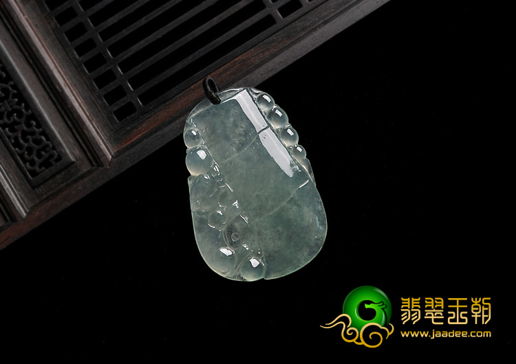 冰种晴水缅甸翡翠A货节节高挂件