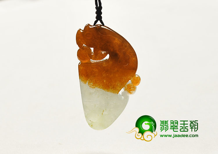 冰种红翡缅甸翡翠A货府中有龙挂件