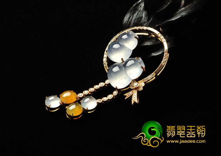 冰玻种缅甸翡翠A货镶玫瑰金福到胸坠（真钻）