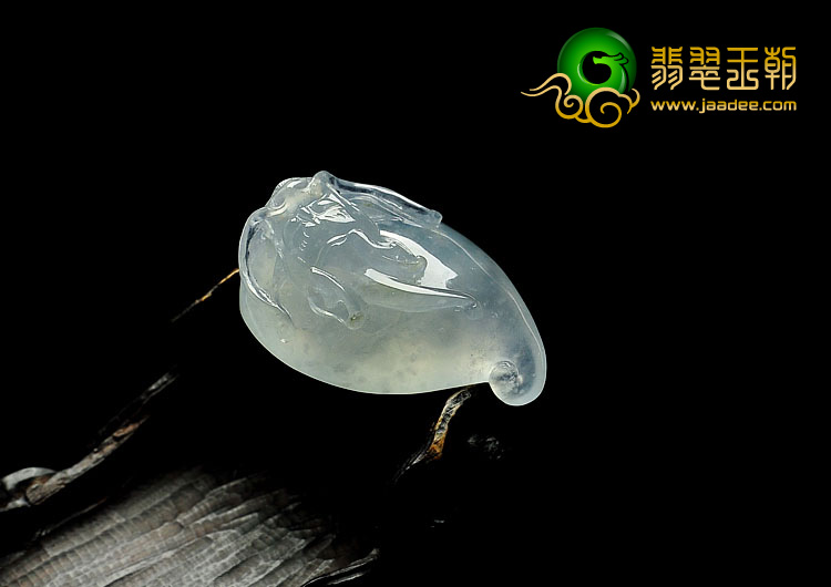 冰种晴水缅甸翡翠A货龙头挂件