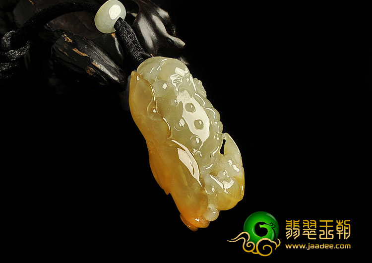 冰种黄翡缅甸翡翠A货年年有余挂件