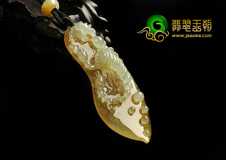 (超值推荐)冰种黄翡缅甸翡翠A货蝎子挂件