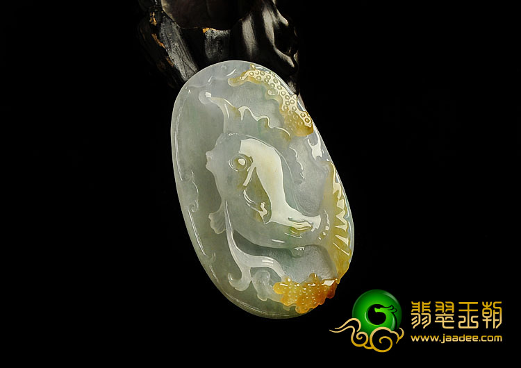 糯冰种黄翡缅甸翡翠A货年年有余挂件
