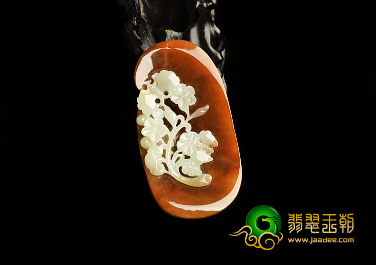 糯冰种红翡缅甸翡翠A货蝶恋花挂件