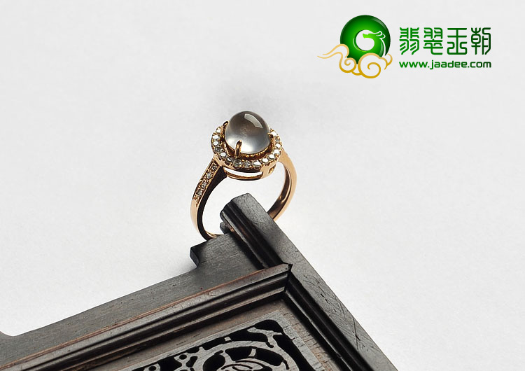 玻璃种缅甸翡翠A货镶玫瑰金戒指（真钻）