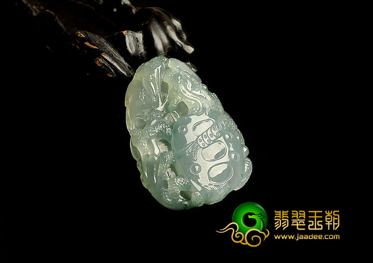 冰种晴水缅甸翡翠A货独占鳌头挂件