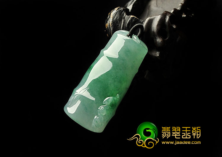 冰种翠色缅甸翡翠A货节节高挂件