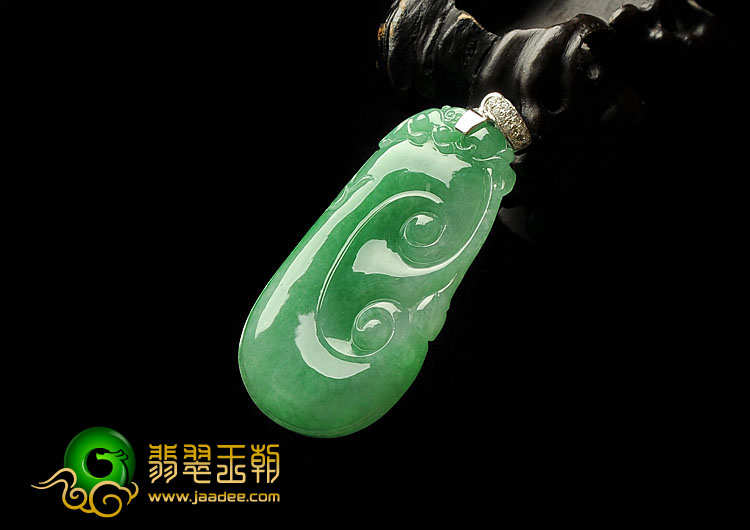 冰种阳绿缅甸翡翠A货如意寿挂件