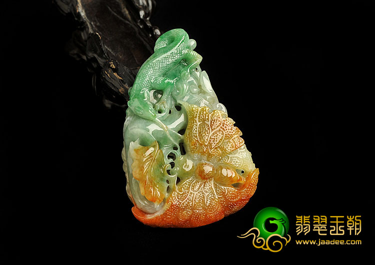 糯冰种黄加绿缅甸翡翠A货蝶恋花挂件