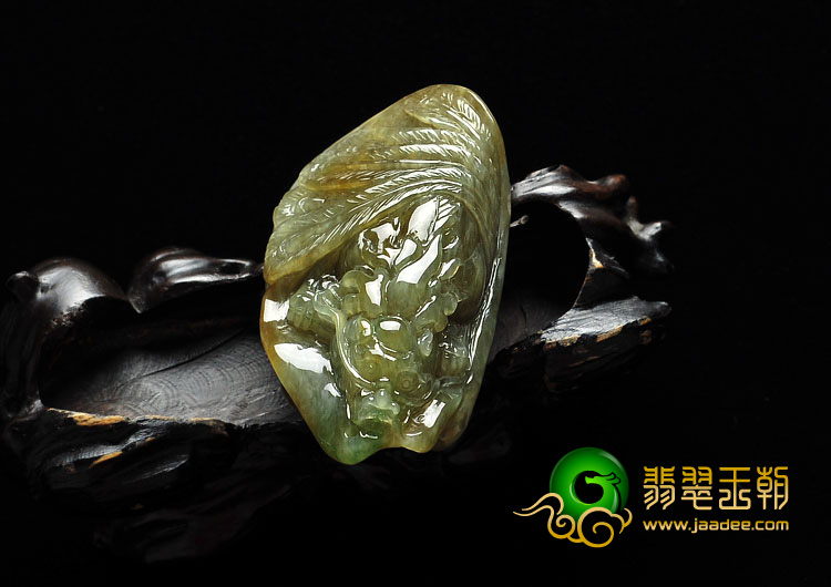 (超值推荐)糯冰种褐黄翡缅甸翡翠A货龙凤呈祥挂件