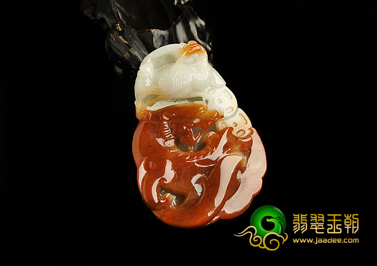 糯冰种红翡缅甸翡翠A货独占鳌头挂件