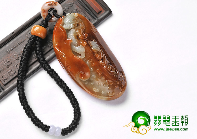 糯冰种红翡缅甸翡翠A货仿古龙凤手玩件