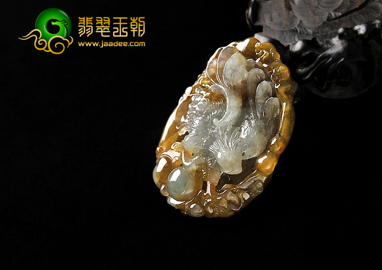冰种褐黄翡缅甸翡翠A货大展鸿图挂件