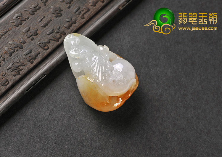 糯冰种黄翡缅甸翡翠A货英明神武挂件