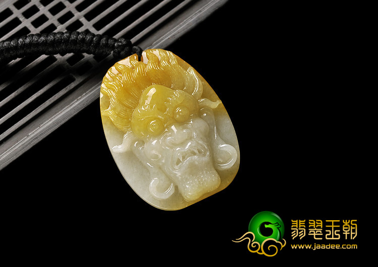 糯冰种黄翡缅甸翡翠A货鬼头挂件