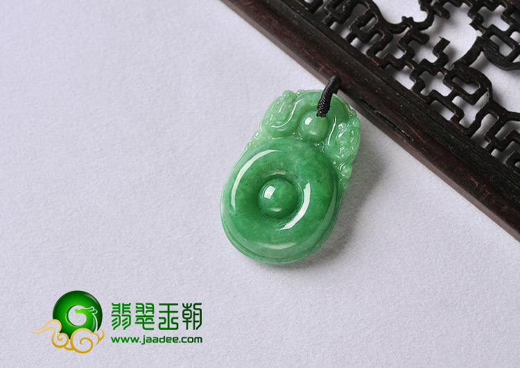 糯冰种翠色缅甸翡翠A货福在眼前挂件