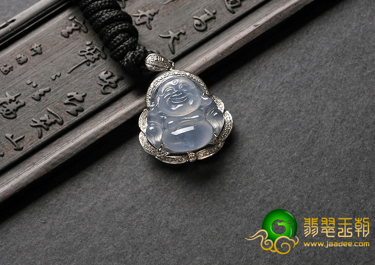 冰玻种淡紫罗兰缅甸翡翠A货镶白金玉佛胸坠（真钻）