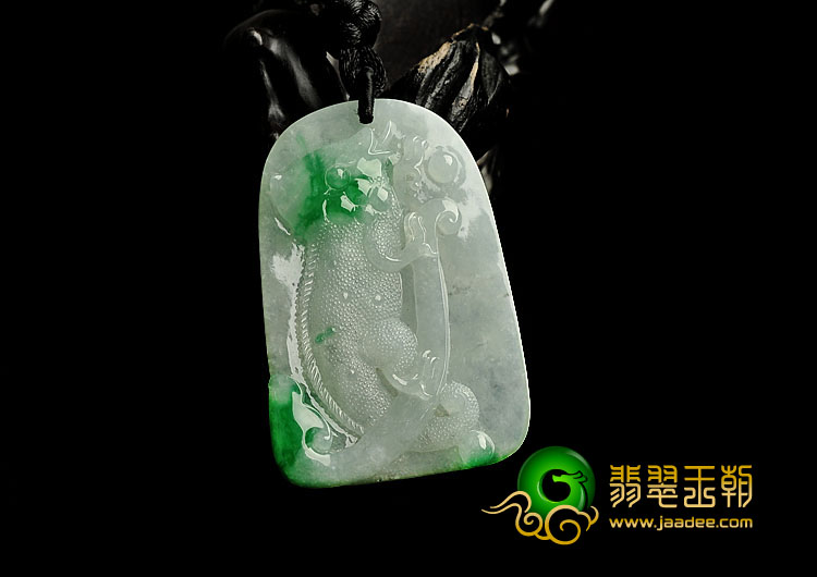 冰种飘翠缅甸翡翠A货今非昔比挂件