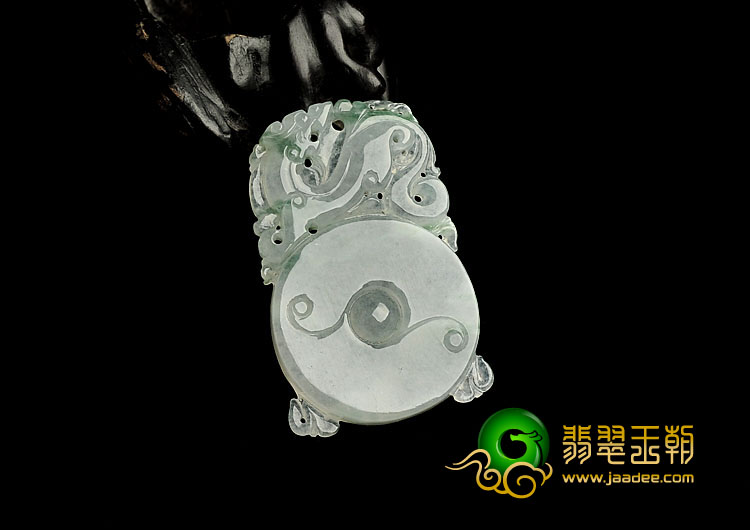 冰种飘花缅甸翡翠A货仿古龙币挂件
