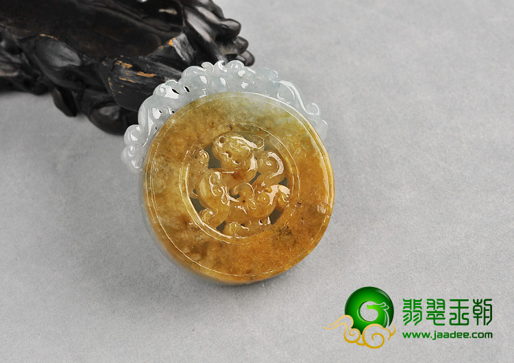 糯冰种褐黄翡略飘花缅甸翡翠A货仿古龙凤圆牌挂件