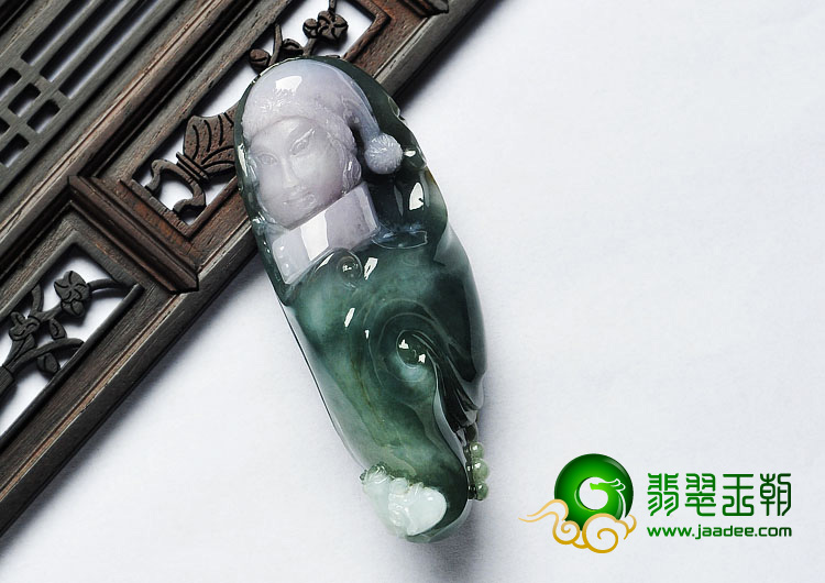 糯冰种紫罗兰青色缅甸翡翠A货圣诞女孩手玩件