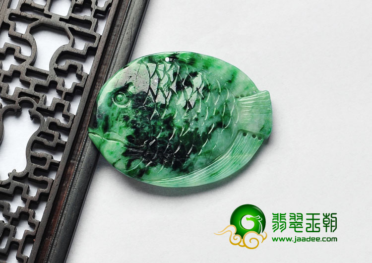 细糯种飘花缅甸翡翠A货年年有余挂件