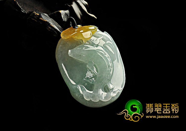 糯冰种晴水黄翡缅甸翡翠A货年年有余挂件