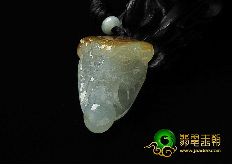 糯冰种黄翡缅甸翡翠A货狮头挂件