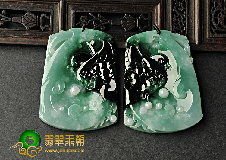 (超值推荐)糯冰种豆色蓝水缅甸翡翠A货龙凤呈祥挂件（一对）