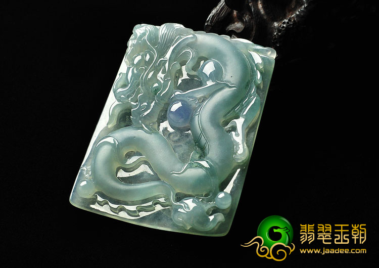 冰种飘花缅甸翡翠A货龙牌挂件