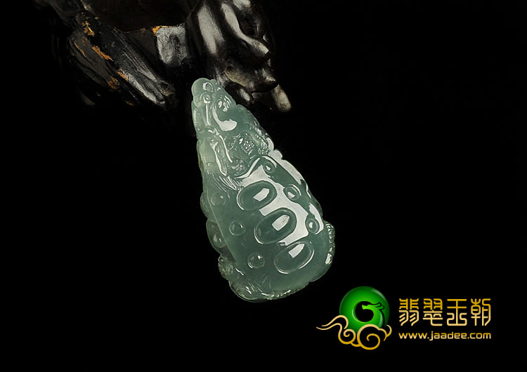 冰种晴水缅甸翡翠A货独占鳌头挂件