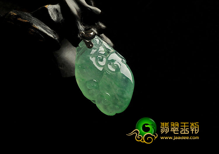 冰种翠色缅甸翡翠A货如意挂件