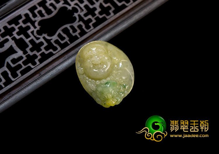 冰种黄加绿缅甸翡翠A货罗汉头挂件