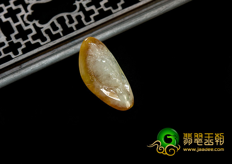 冰种黄翡缅甸翡翠A货观音头挂件