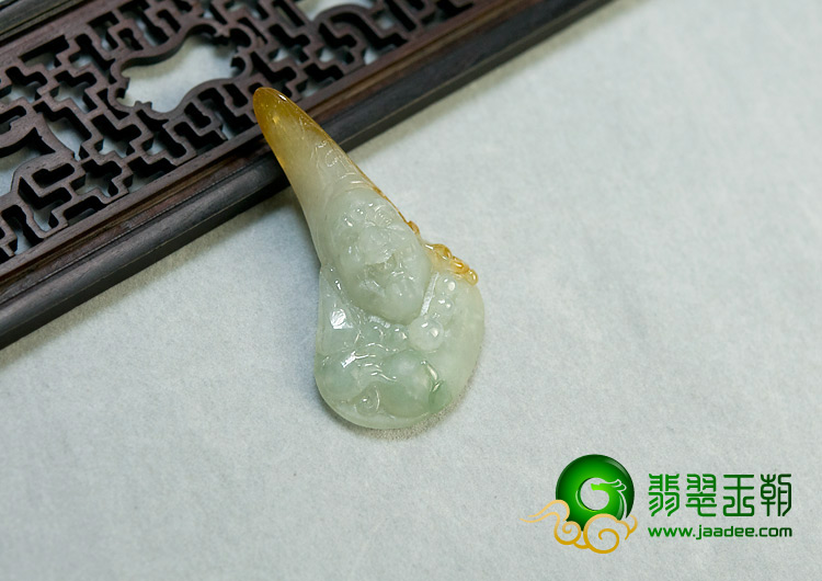 冰种晴水带黄翡缅甸翡翠A货济公挂件