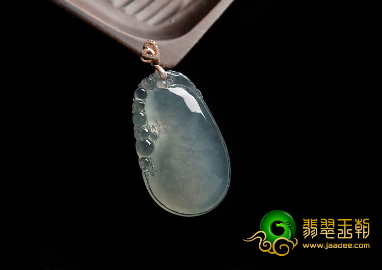 冰玻种缅甸翡翠A货福瓜挂件