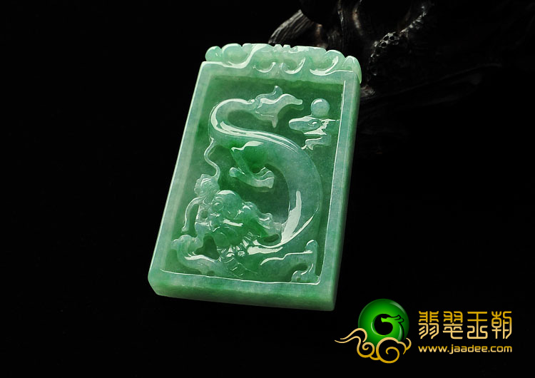 糯冰种绿晴水飘翠缅甸翡翠A货龙牌挂件