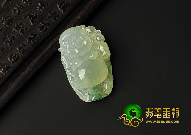 冰种淡黄翡飘花缅甸翡翠A货逍遥佛挂件