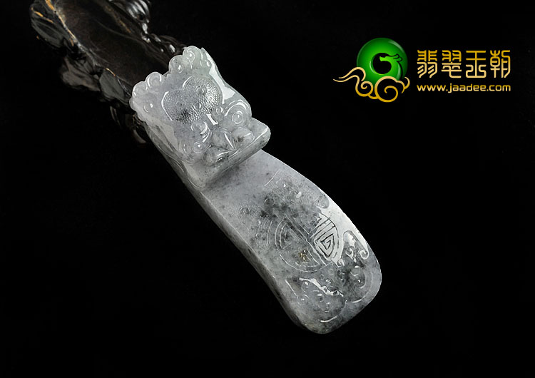 糯冰种灰白缅甸翡翠A货龙钩手玩件