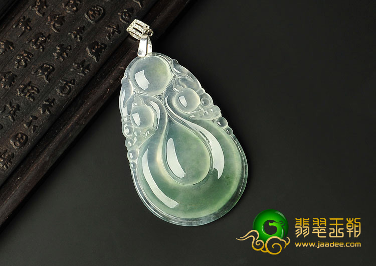 冰种晴水缅甸翡翠A货双龙如意挂件