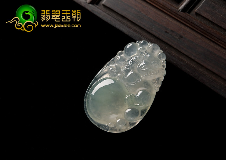 冰种晴水缅甸翡翠A货财源滚滚挂件