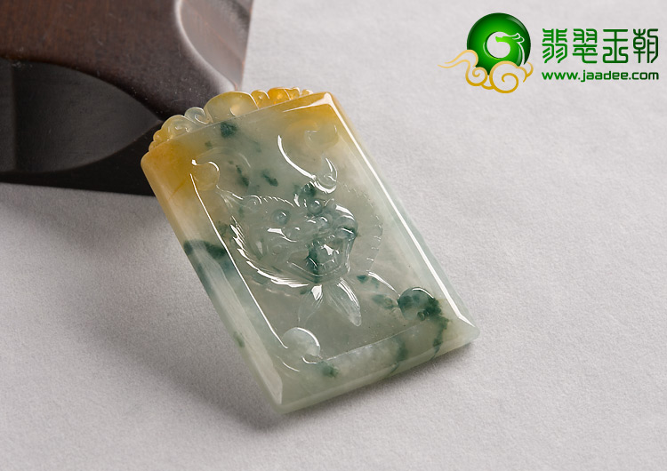 糯冰种黄翡飘花缅甸翡翠A货龙头牌挂件