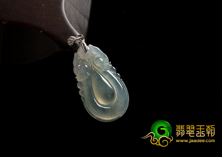冰种淡晴水缅甸翡翠A货双龙如意挂件